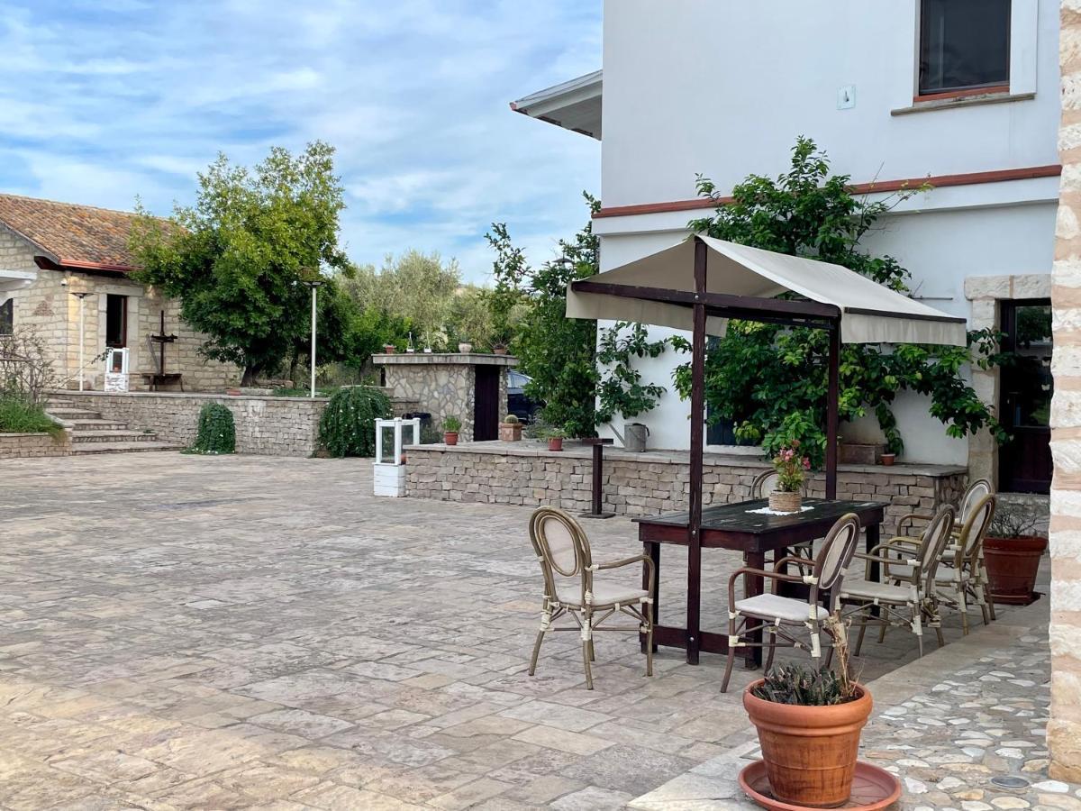 Agriturismo Biorussi Carpino Eksteriør billede