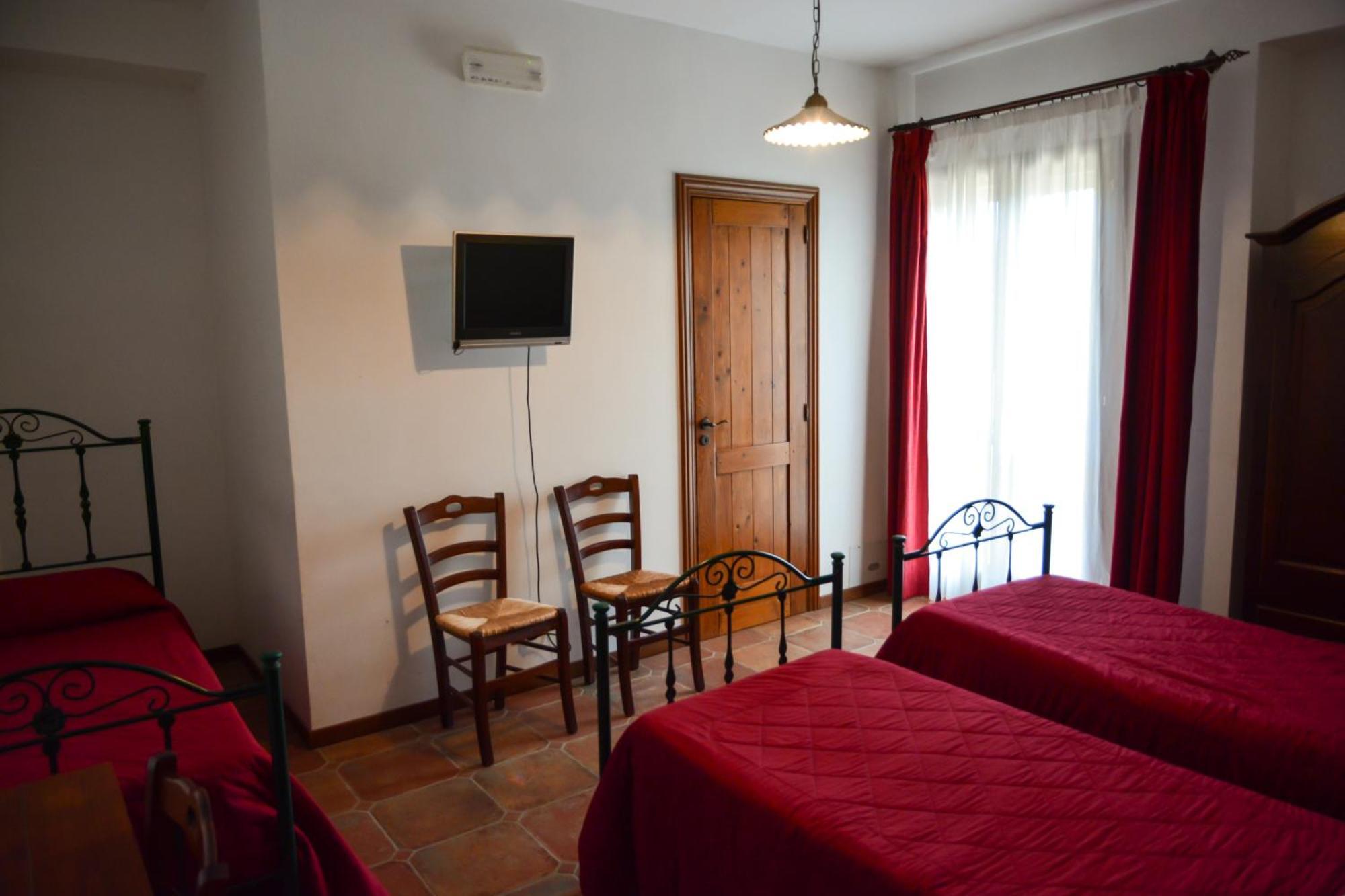 Agriturismo Biorussi Carpino Eksteriør billede