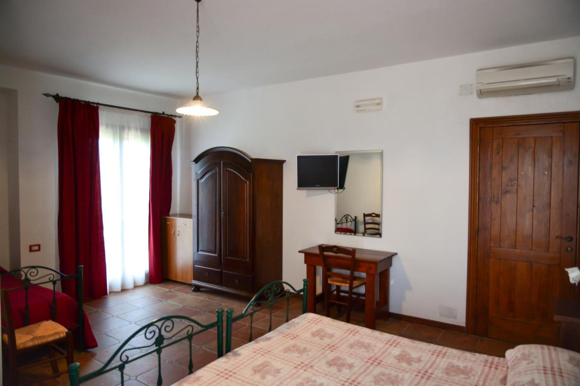 Agriturismo Biorussi Carpino Eksteriør billede